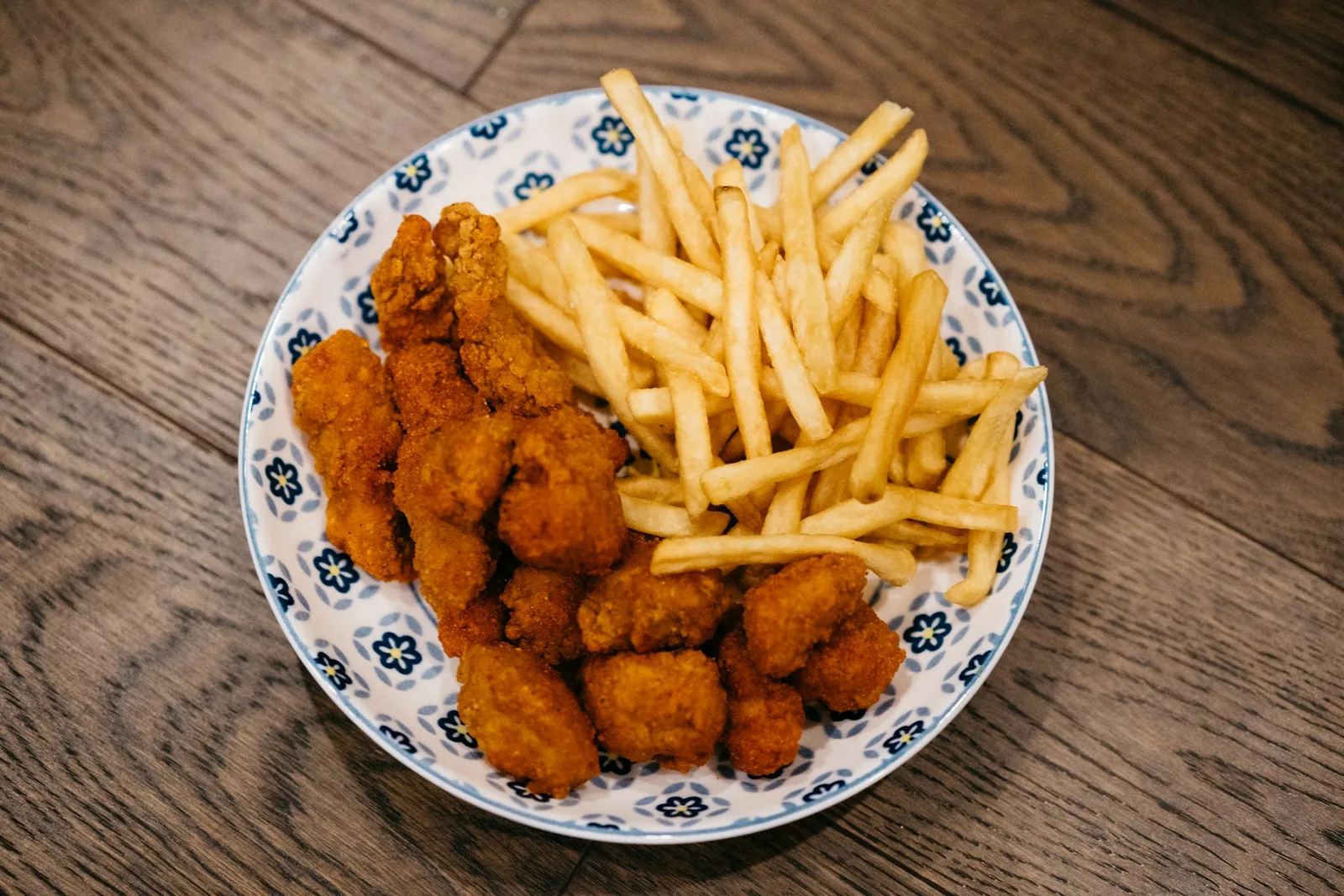 Breaded chicken bites on a plate