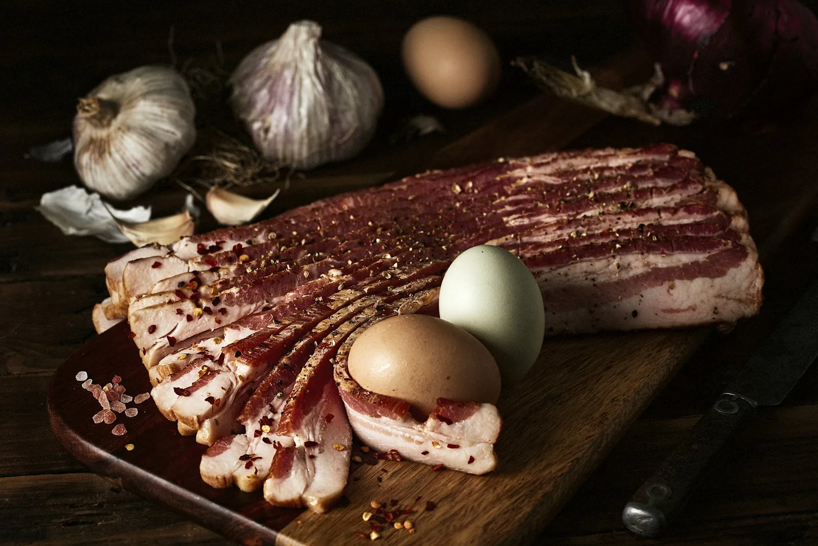 Raw bacon rashers