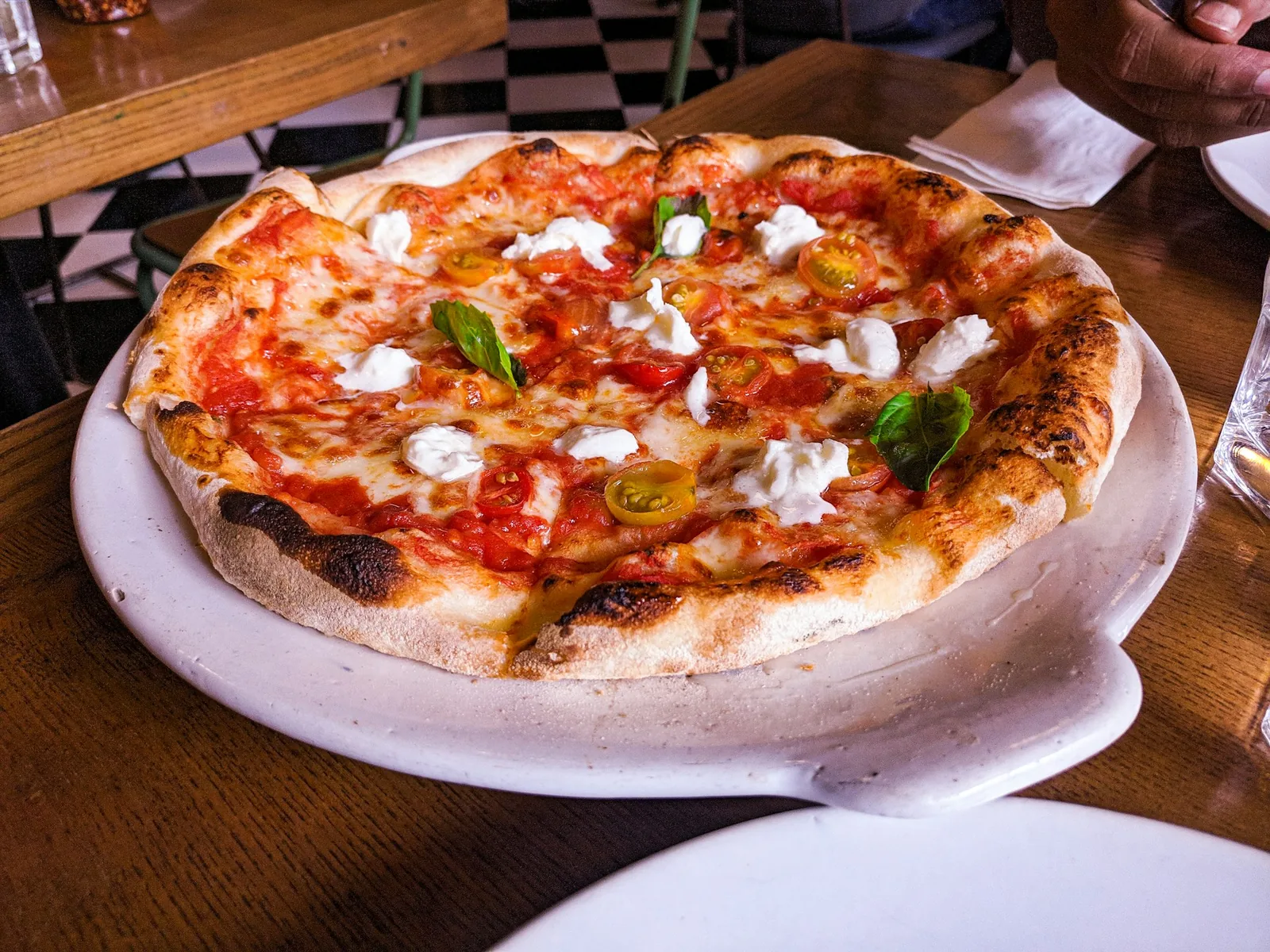 A Neapolitan margherita