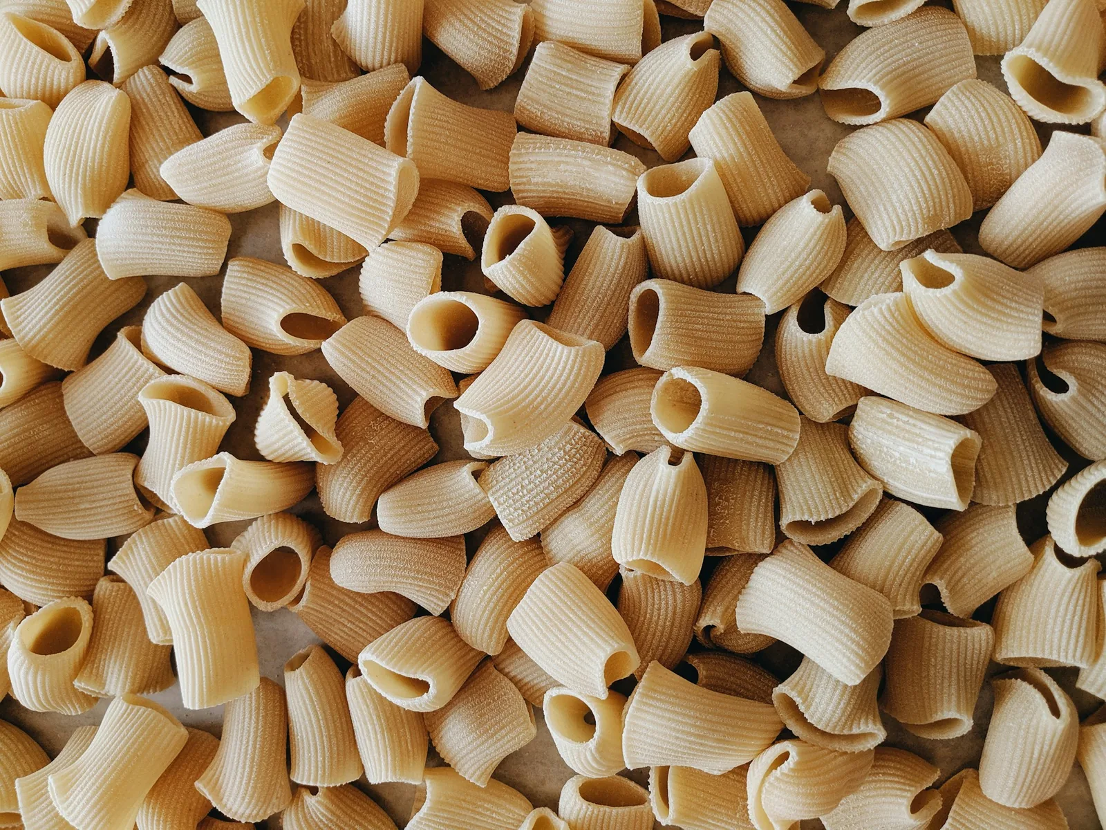 Dried tube pasta