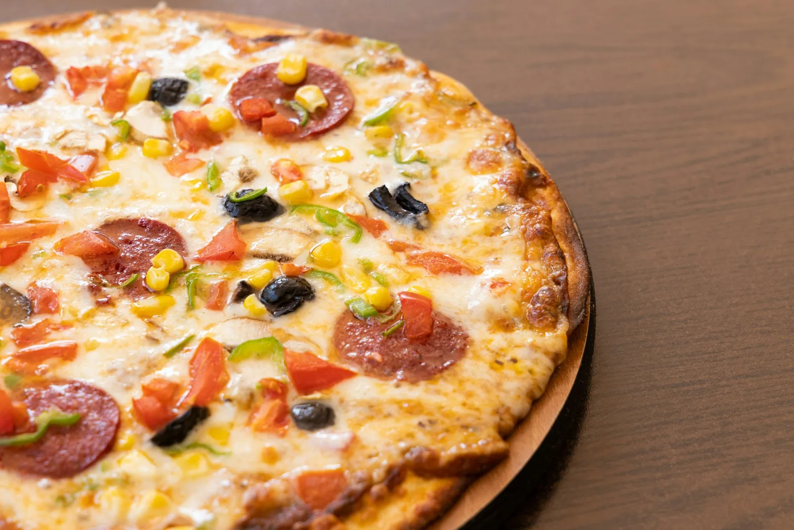 Close-up of a pepperoni pizza